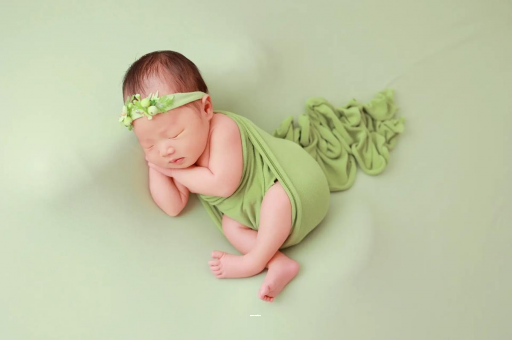 阳春帮宝宝戒掉吃手的妙招